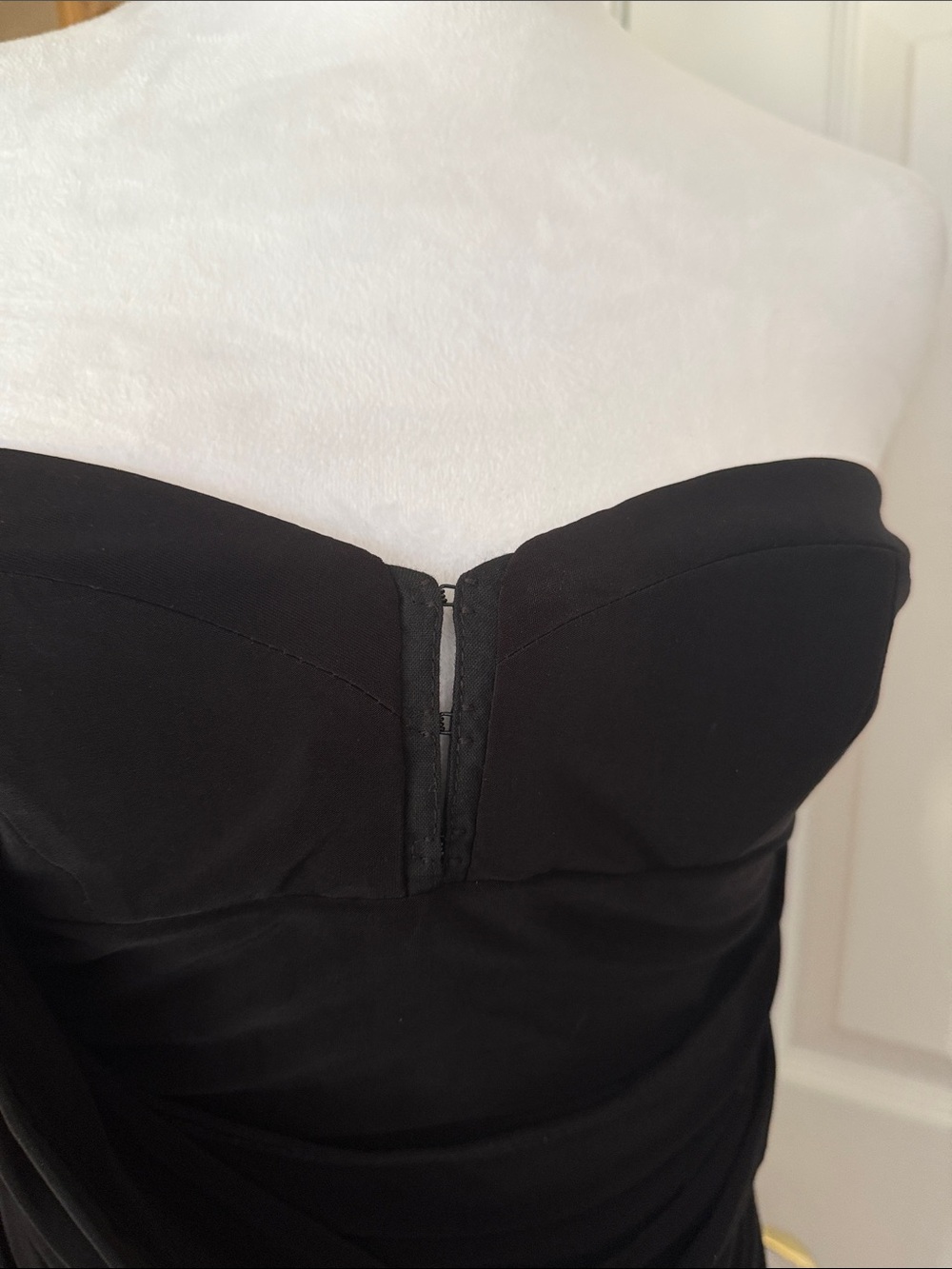 Marciano One-Shoulder Black Ruched Drape Dress Back Zip Sexy Fitted Small NWT - Picture 12 of 12